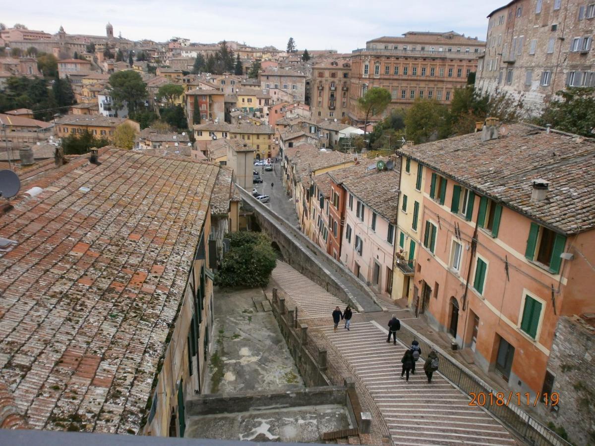 Charming Apartment Tilli With Parking Perugia Kültér fotó