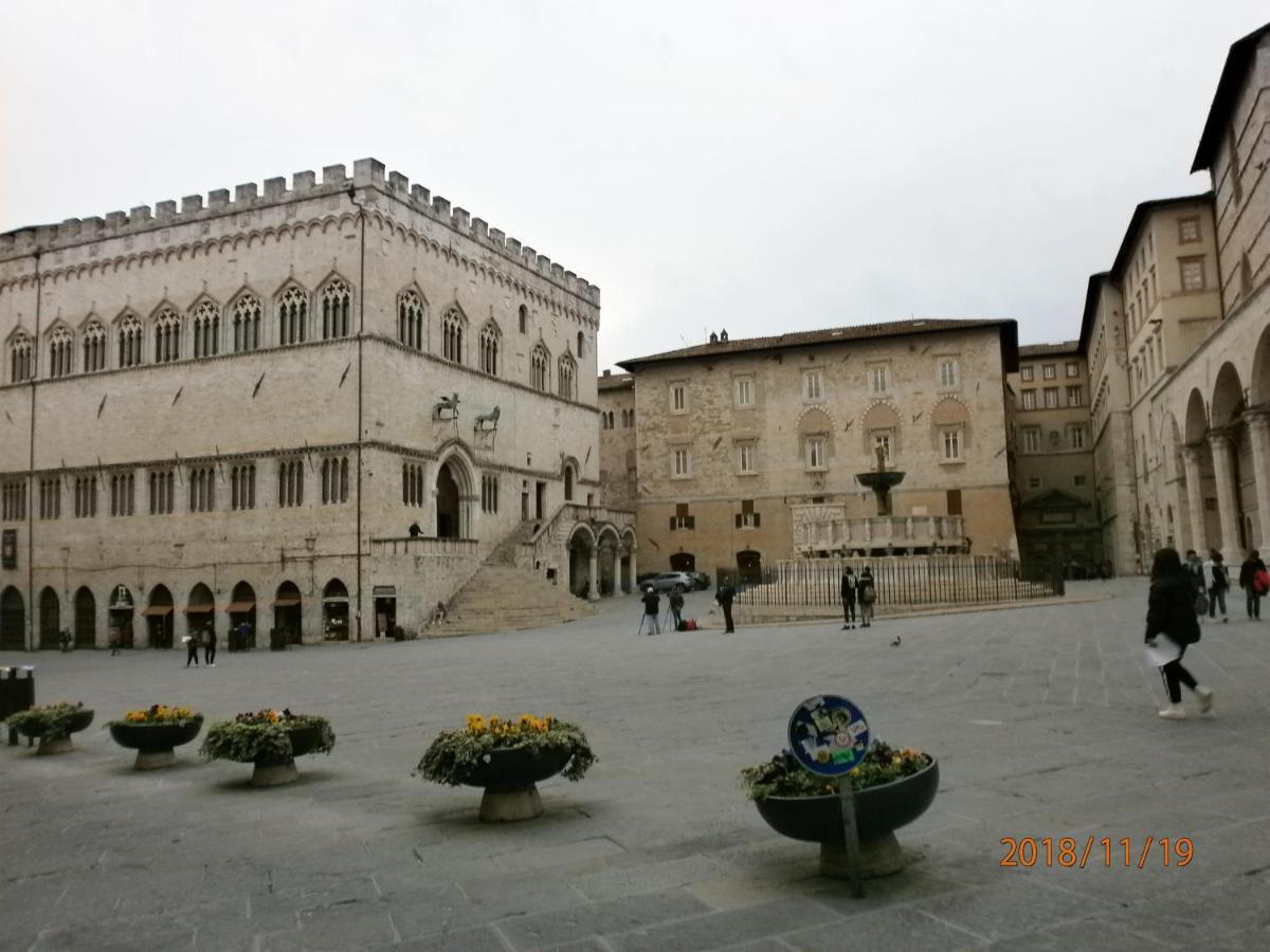 Charming Apartment Tilli With Parking Perugia Kültér fotó